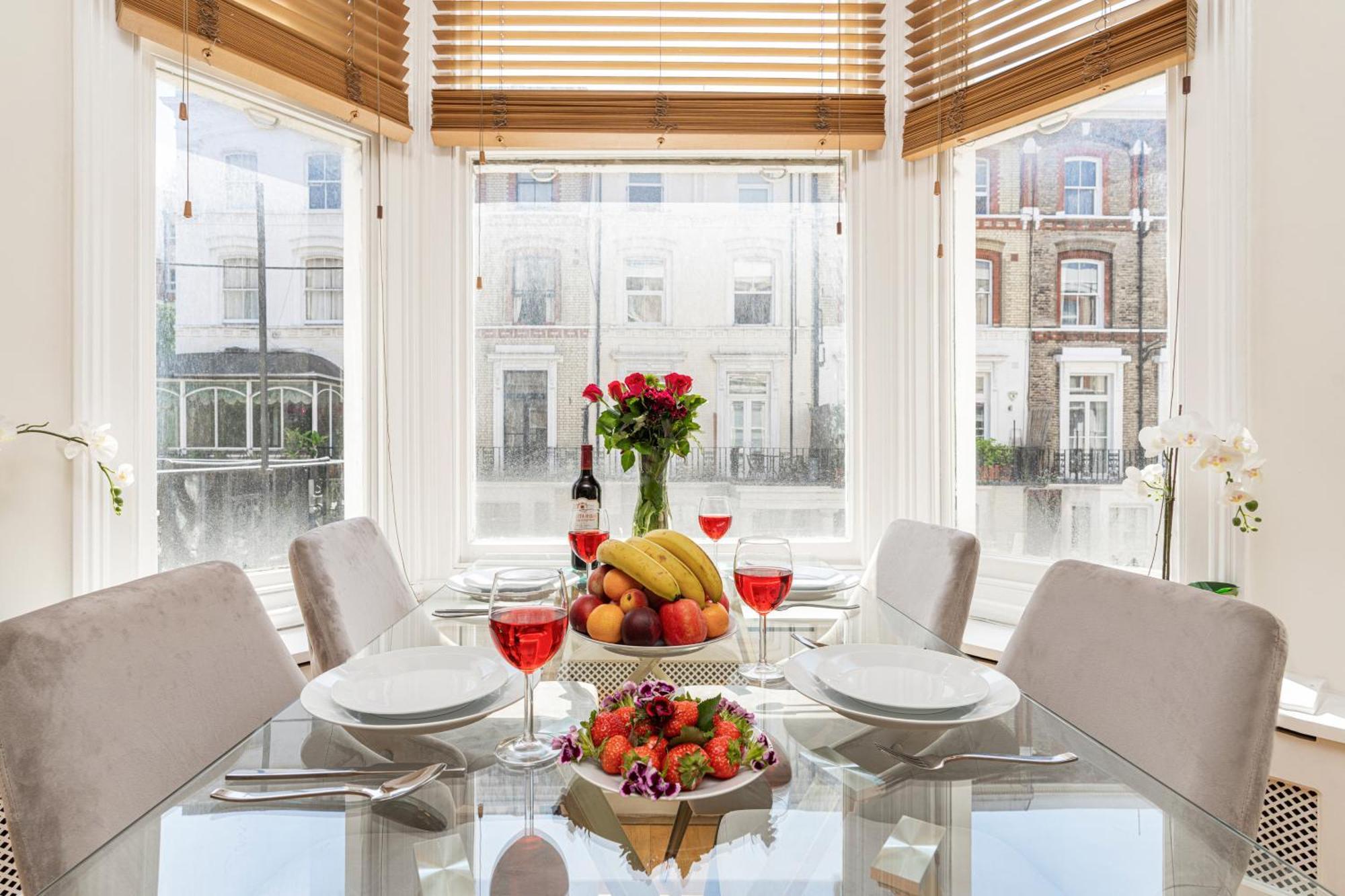 Stay At Kensington And Knightsbridge Лондон Экстерьер фото
