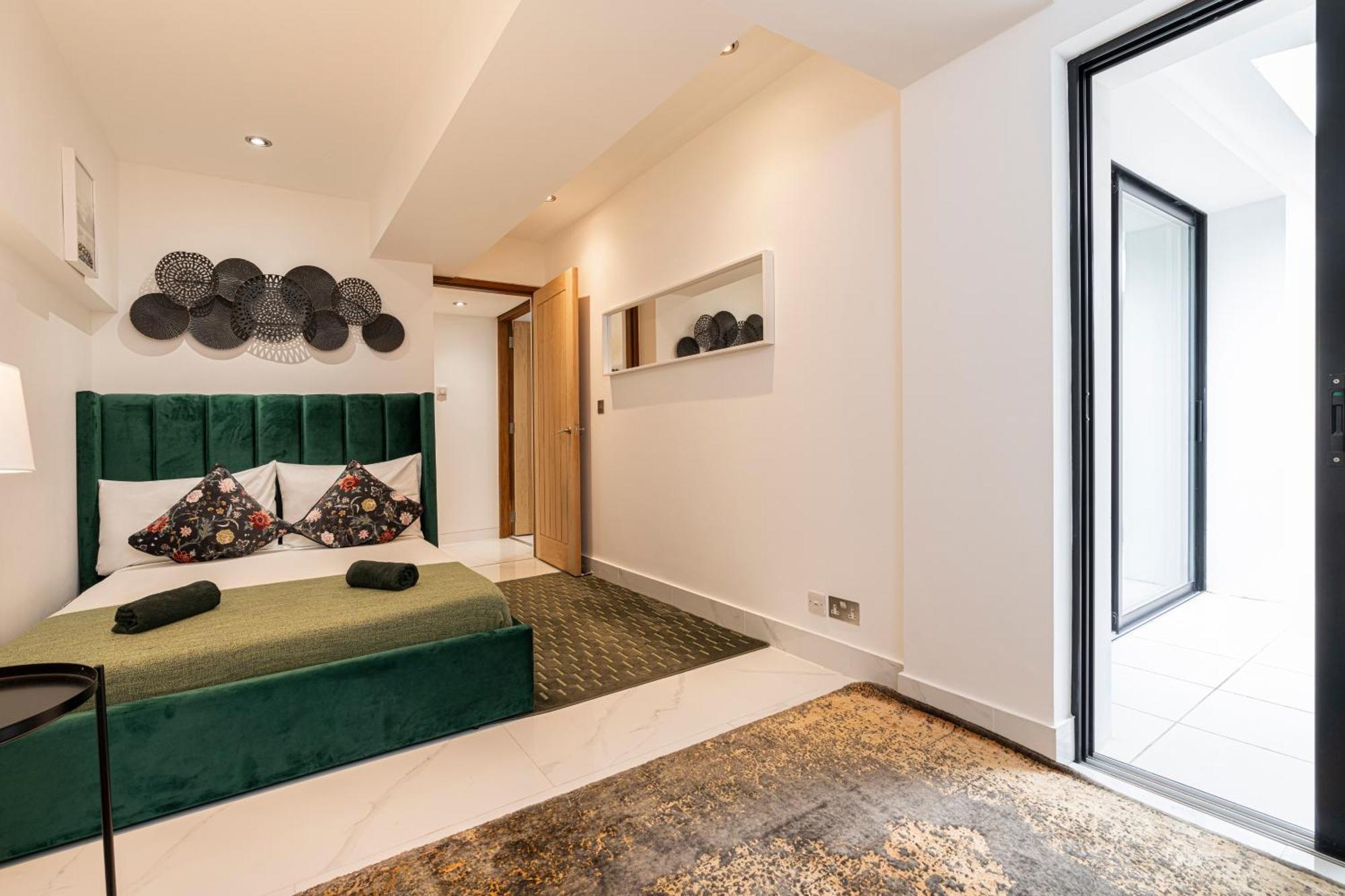 Stay At Kensington And Knightsbridge Лондон Экстерьер фото